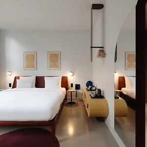 4* Hotel Conscious Museum Square