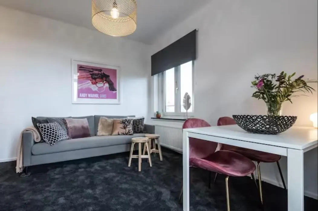 Cozy 2-Bedroom Apartment Amsterdam 0*,  Netherlands