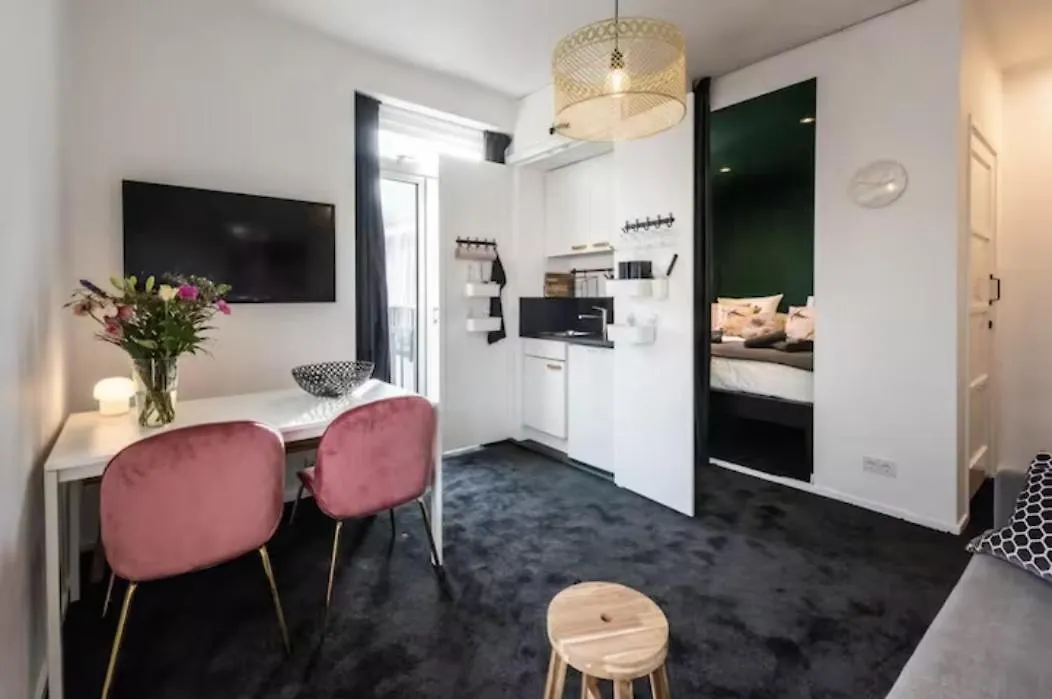 Cozy 2-Bedroom Apartment Amsterdam